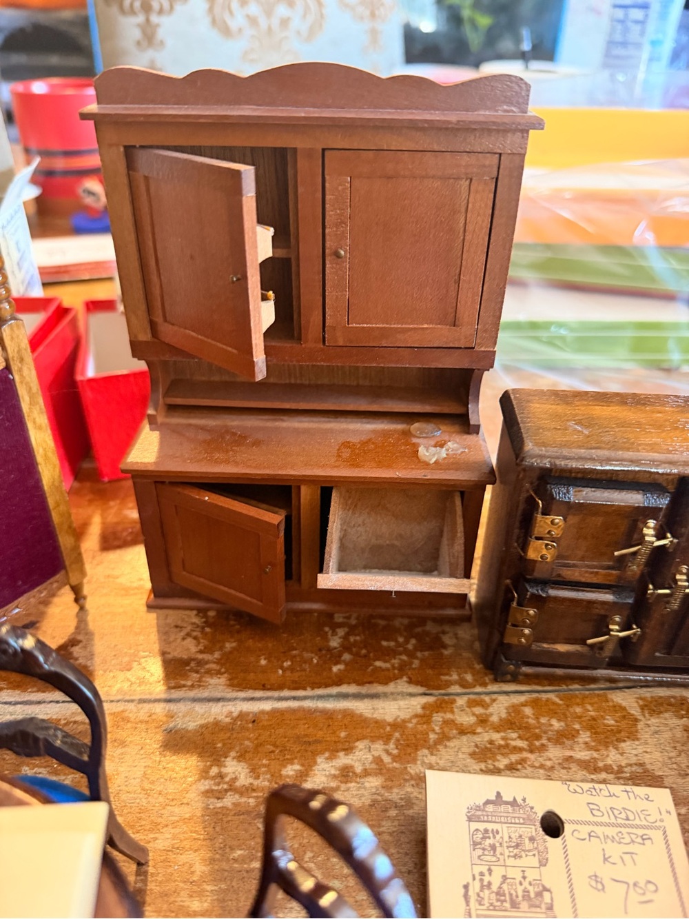 Vtg  Dollhouse Furniture Bedroom/Dining Set - Picture 6 of 12